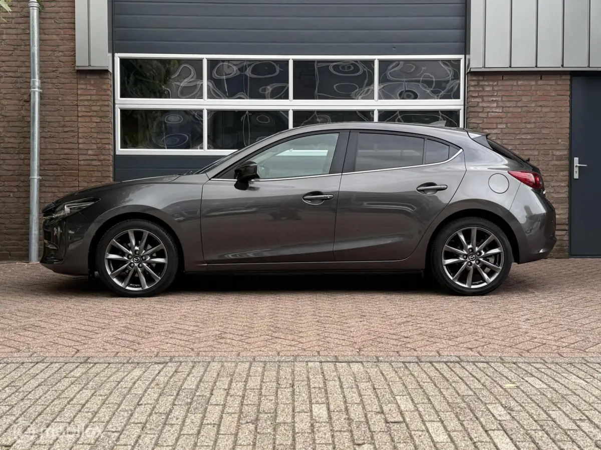 2.0 SkyActiv-G 120 GT-M Line HUD Navi Camera Stoelv Stuurv