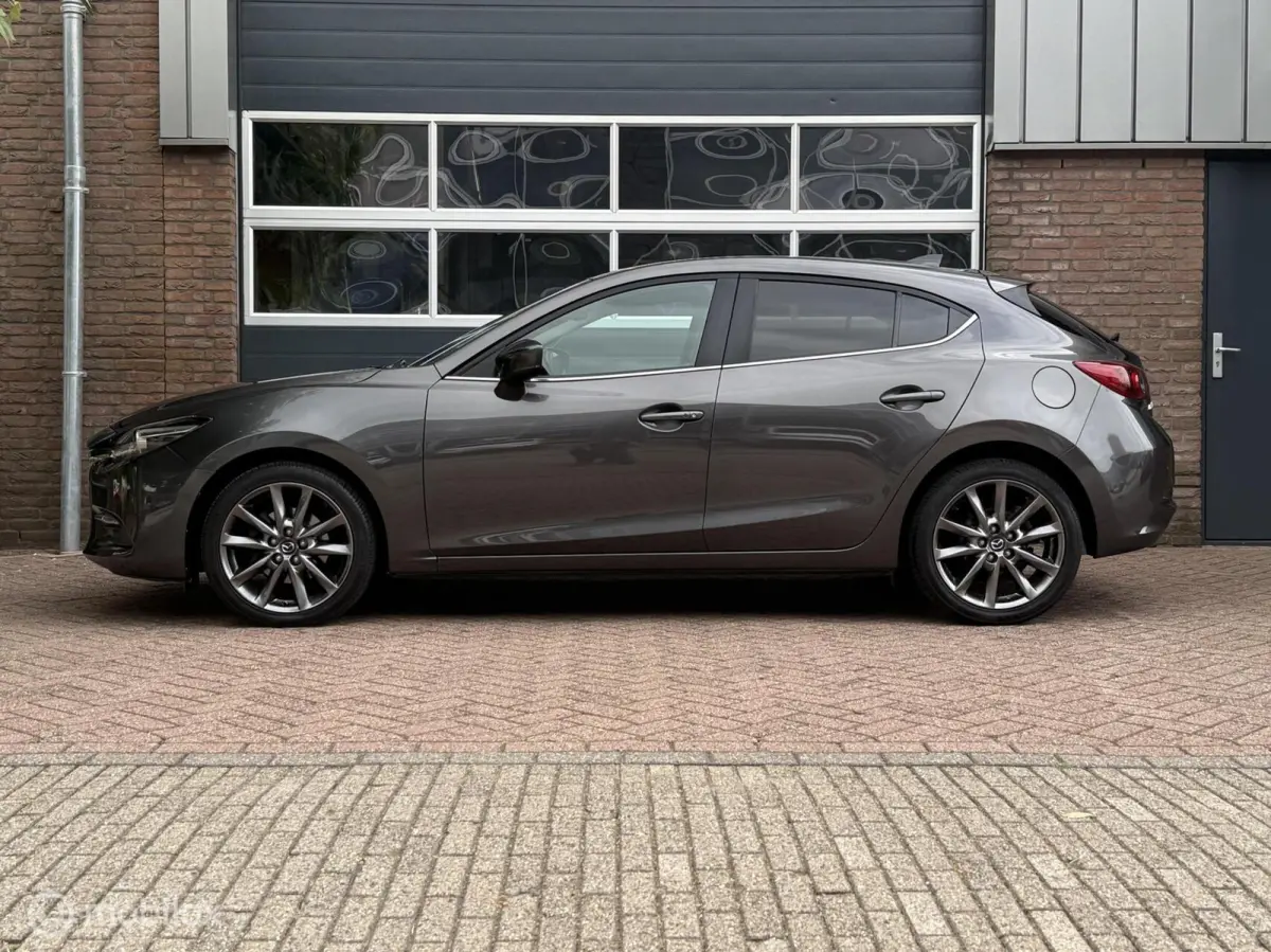 2.0 SkyActiv-G 120 GT-M Line HUD Navi Camera Stoelv Stuurv