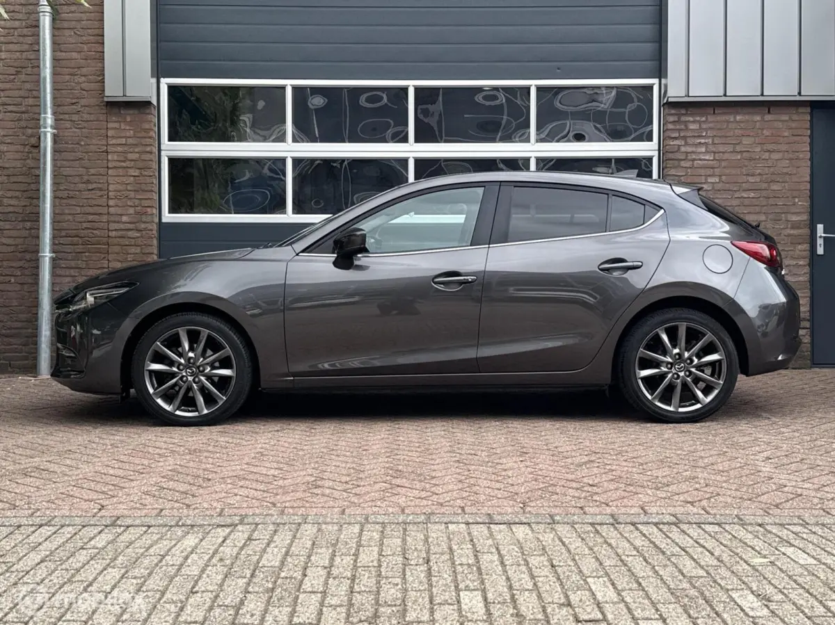 2.0 SkyActiv-G 120 GT-M Line HUD Navi Camera Stoelv Stuurv