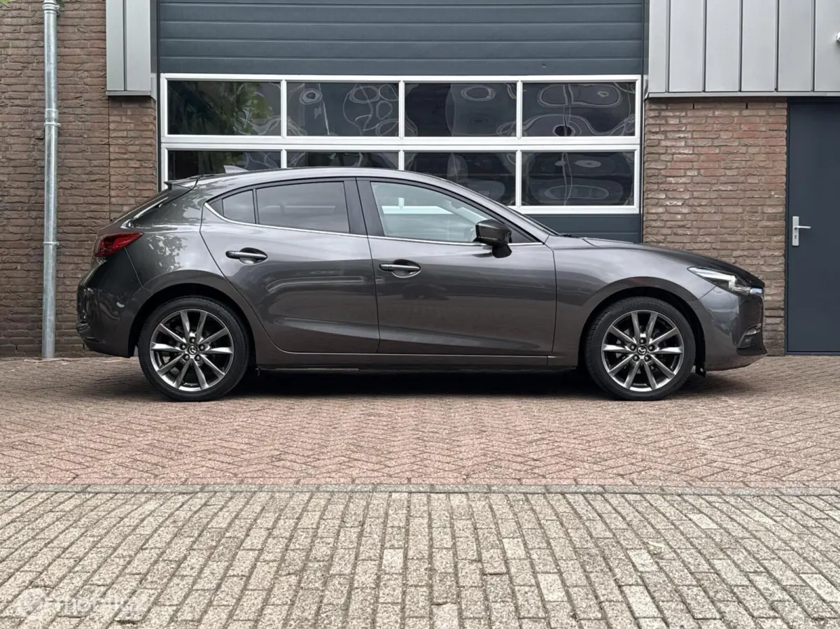 2.0 SkyActiv-G 120 GT-M Line HUD Navi Camera Stoelv Stuurv