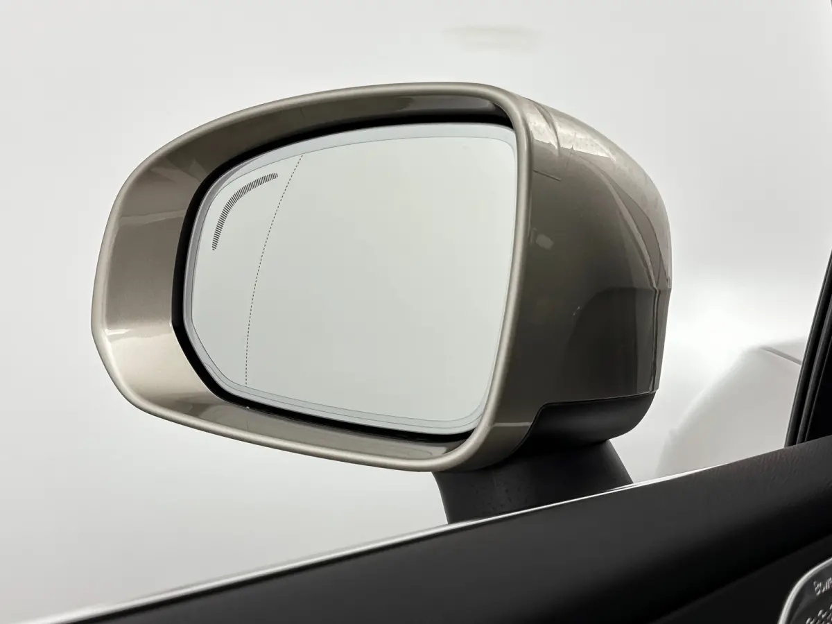 T8 Recharge Ultra Bright Excecutive | 21" | Luchtvering | Geventileerd Nappa | Massagestoelen | Bowers & Wilkins | Gelaagd & Getint Glas | Panoramadak | Head-Up | 360 Camera | Elektr. verst.