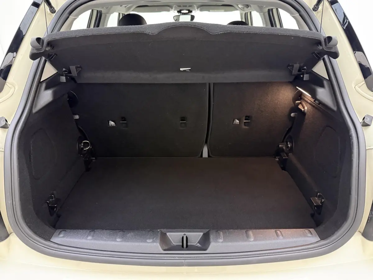 1.5 One Business Edition | Airco | Lichtmetalen Velgen | Parkeersensoren | Keyless |