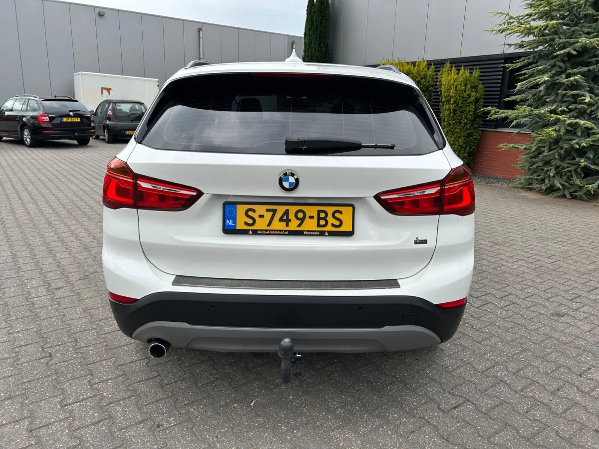 SDrive18i Sport-line, trekhaak, stoelverwarming