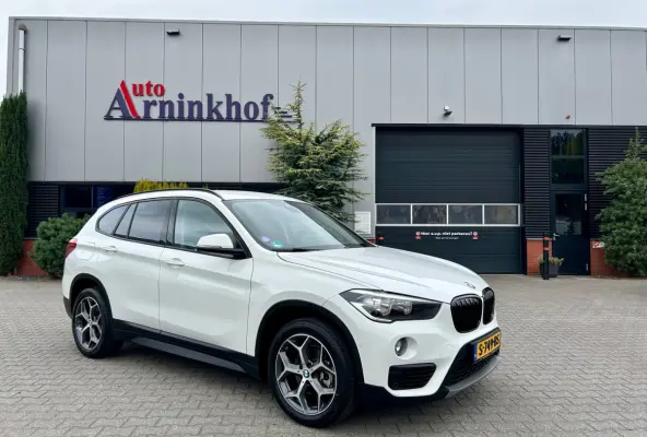 SDrive18i Sport-line, trekhaak, stoelverwarming