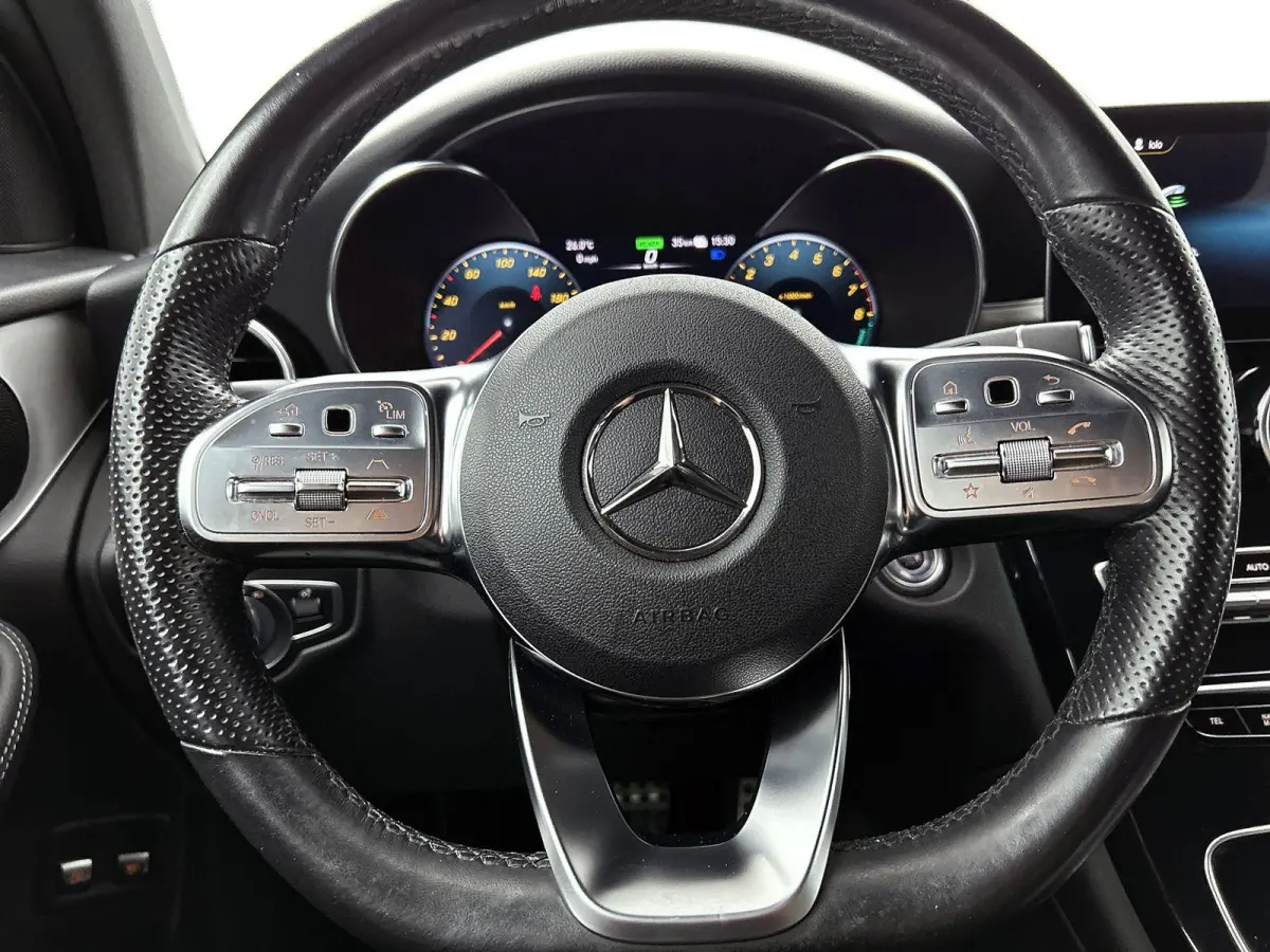 4MATIC AMG Line | 360 CAMERA | HEAD-UP | SFEERVERLICHTING | APPLE CARPLAY / ANDROID AUTO | NAVIGATIE | STOELVERWARMING |