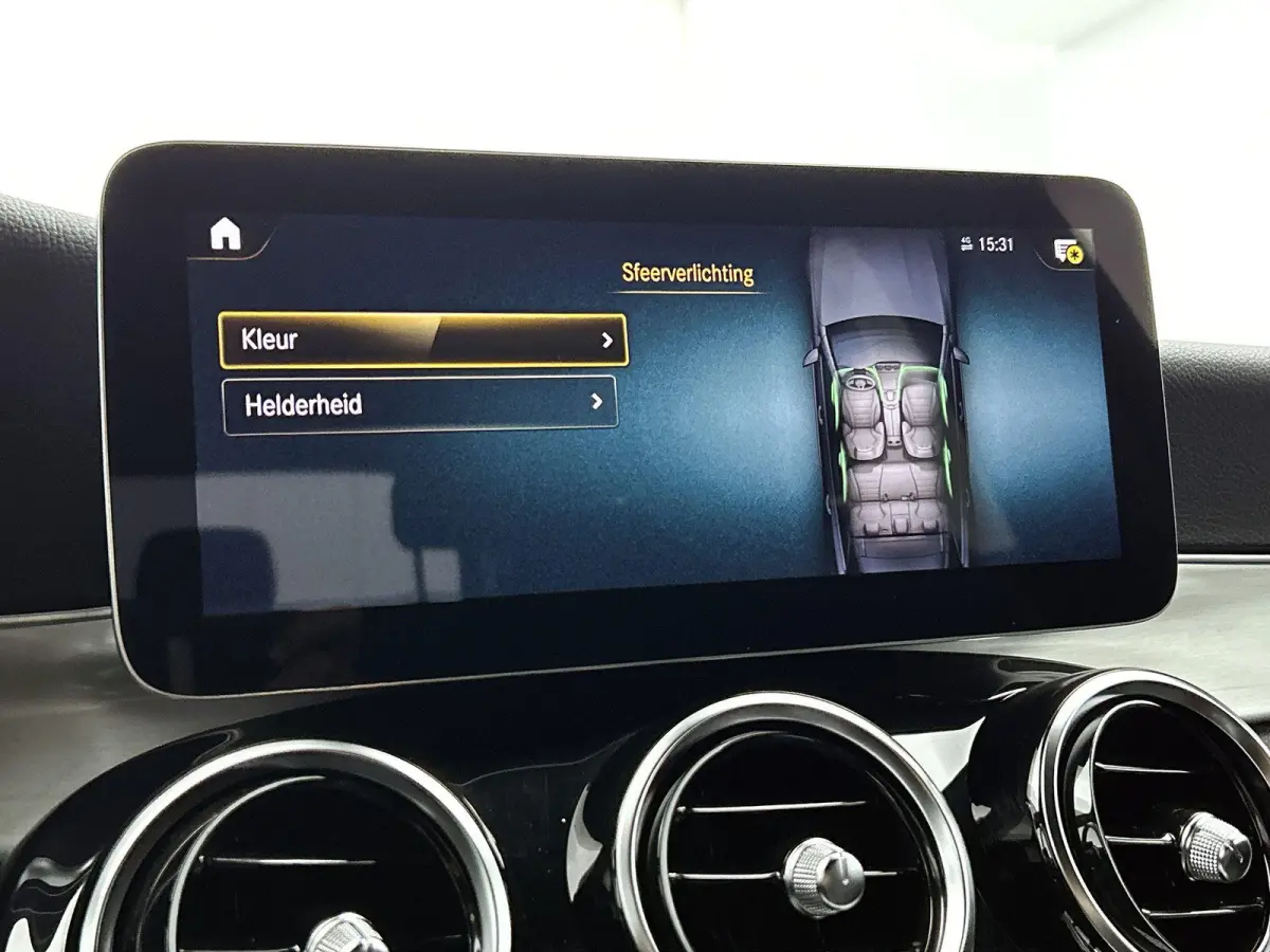 4MATIC AMG Line | 360 CAMERA | HEAD-UP | SFEERVERLICHTING | APPLE CARPLAY / ANDROID AUTO | NAVIGATIE | STOELVERWARMING |
