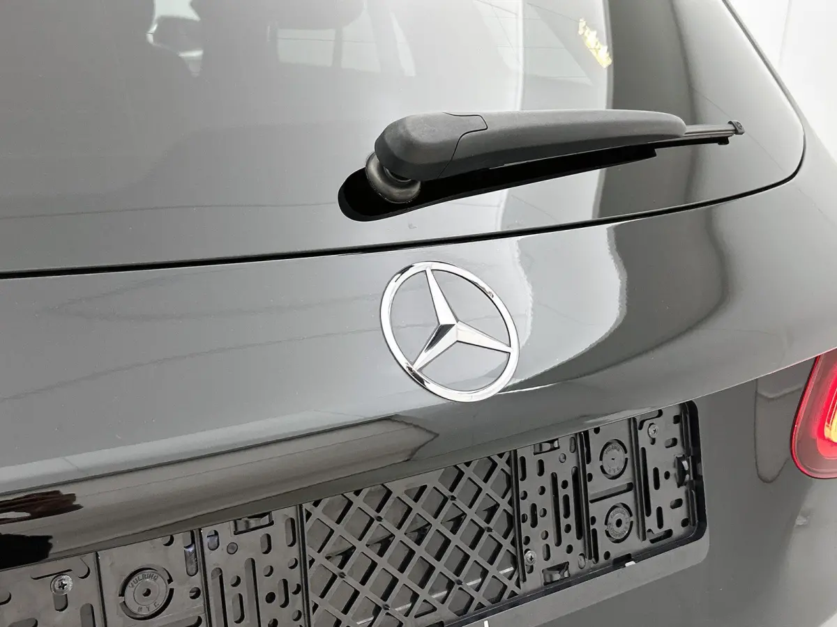 4MATIC AMG Line | 360 CAMERA | HEAD-UP | SFEERVERLICHTING | APPLE CARPLAY / ANDROID AUTO | NAVIGATIE | STOELVERWARMING |