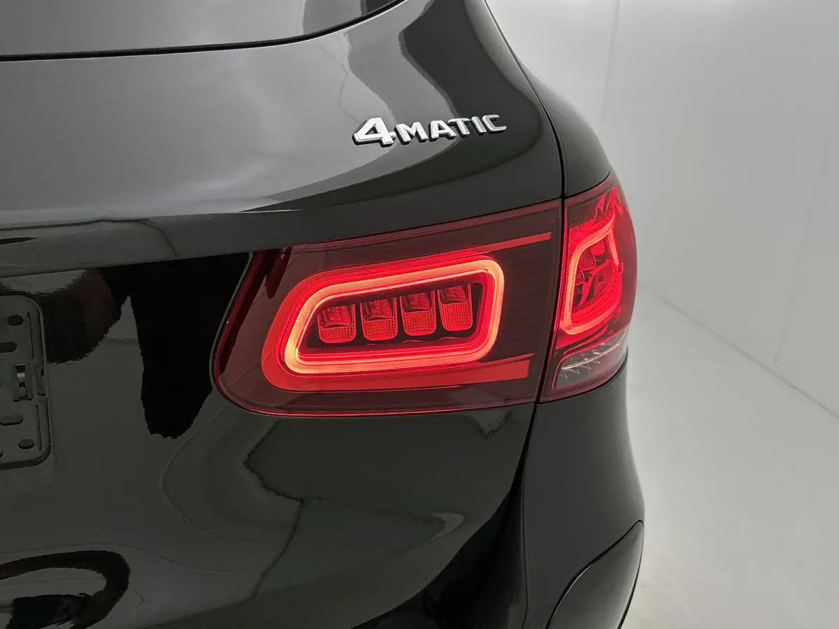 4MATIC AMG Line | 360 CAMERA | HEAD-UP | SFEERVERLICHTING | APPLE CARPLAY / ANDROID AUTO | NAVIGATIE | STOELVERWARMING |