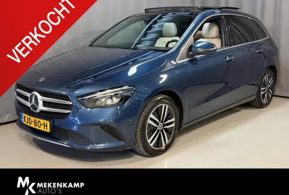 250 e 17"/Panoramadak/Trekhaak/Head-up/Dodehoek/Adaptieve cruise/Camera/Stoelverwarming/Sfeerverlichting/Apple Carplay & Android Auto