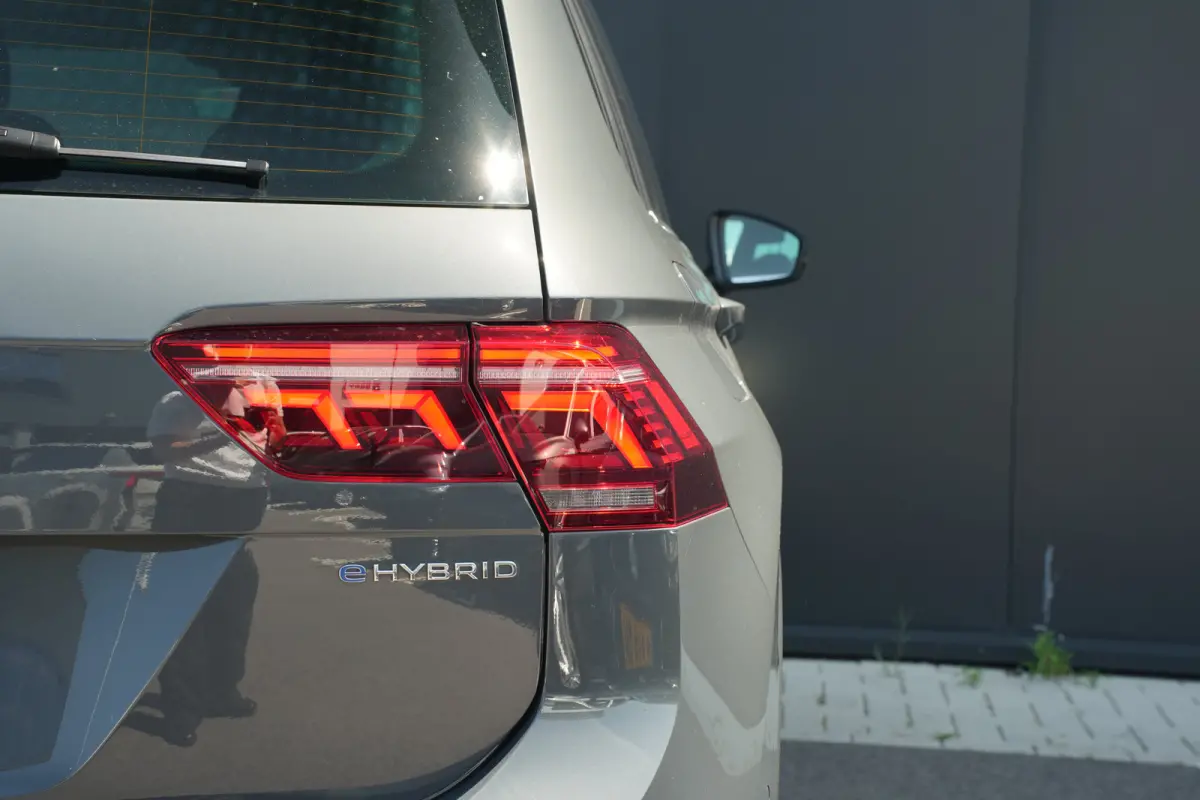 1.4 TSI eHybrid 245pk Elegance | Camera | Stuur & Stoelverwarming | Head-Up | Keyless