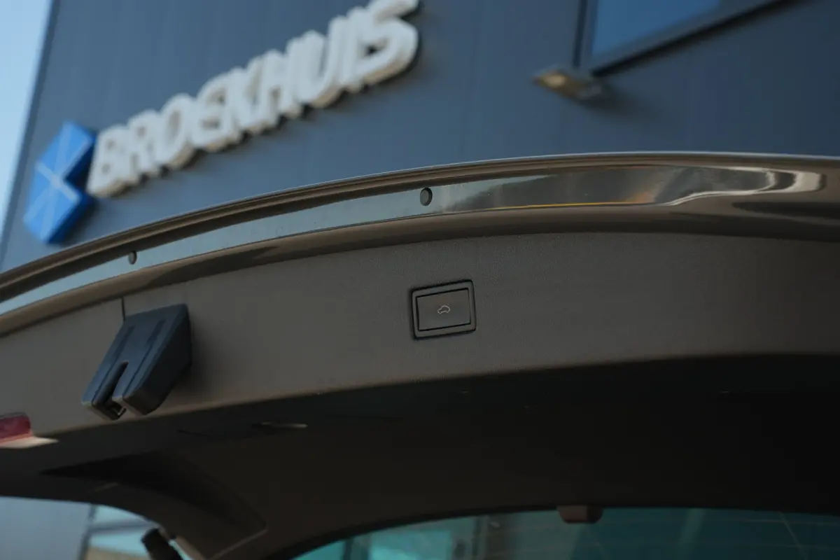 1.4 TSI eHybrid 245pk Elegance | Camera | Stuur & Stoelverwarming | Head-Up | Keyless