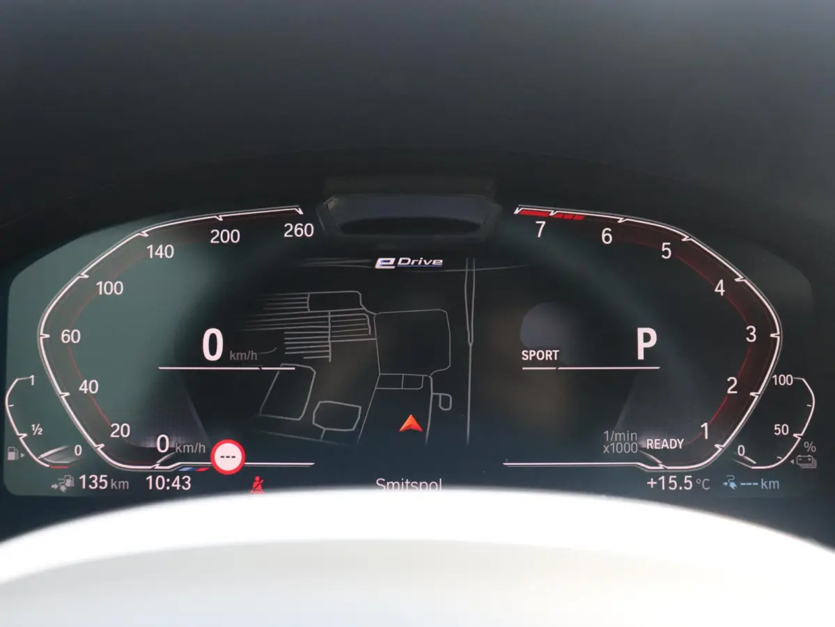 Sedan 745e High Executive | M Sportpakket | Head-Up | Driving Assistant Prof. | Harman Kardon | Soft Close | Stoelventilatie | Parking Assistant Plus | SOH 96% | 20'' LMV