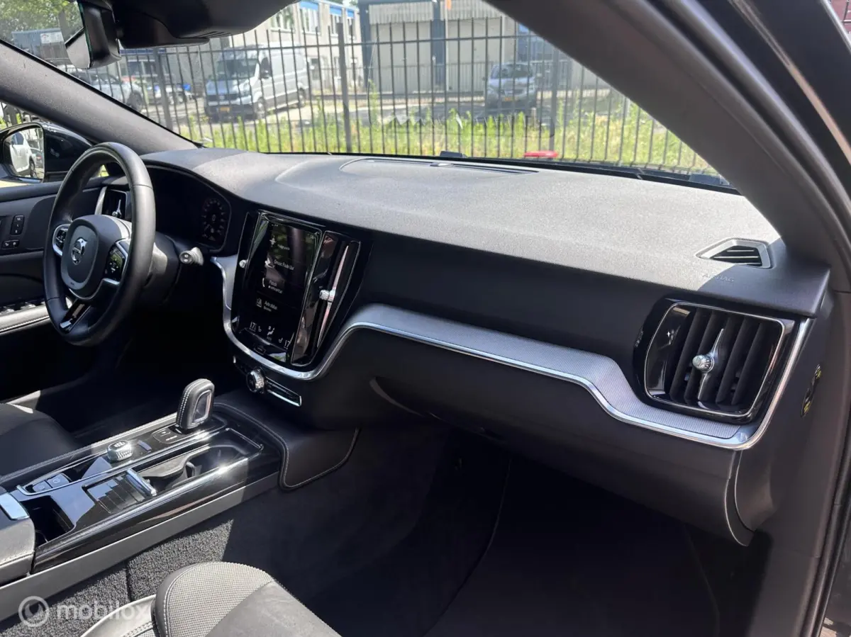T6 Recharge R-Design Long Range|Adaptive Cruise control|Parkeercamera|Apple carplay
