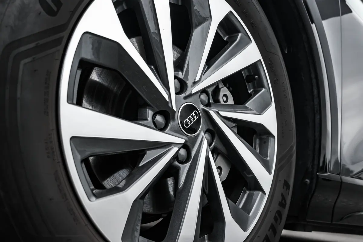 quattro 285 kW | Luchtvering | Stoelventilatie | HUD | Bang & Olufsen |