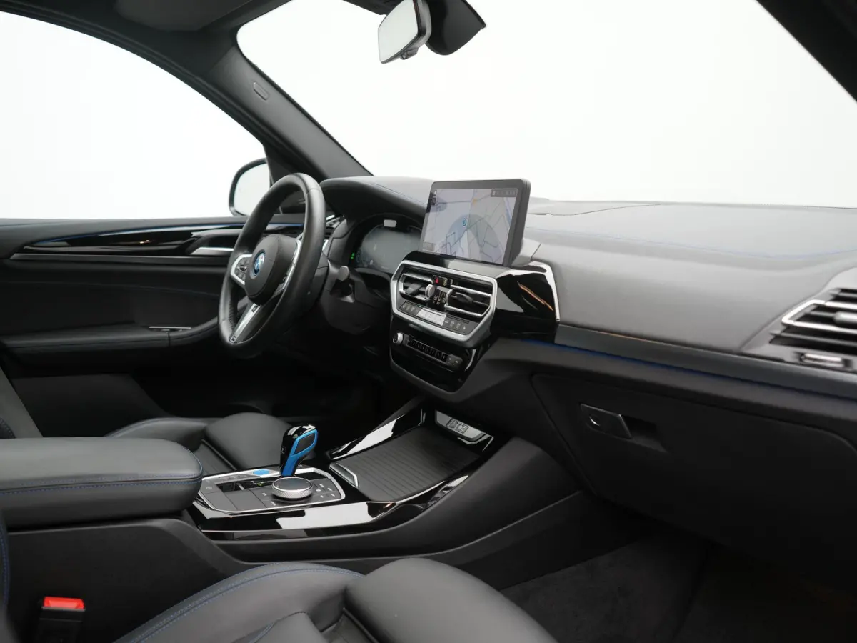 M Sport High Executive 80 kWh 286pk SOH 95.2% Dealer O.H. | Panodak | Adaptive Cruise | Head Up | 360 Camera | Harman / Kardon | Lederen Sportstoelen Memory & Verwarmd | Keyless | Blis | Stu
