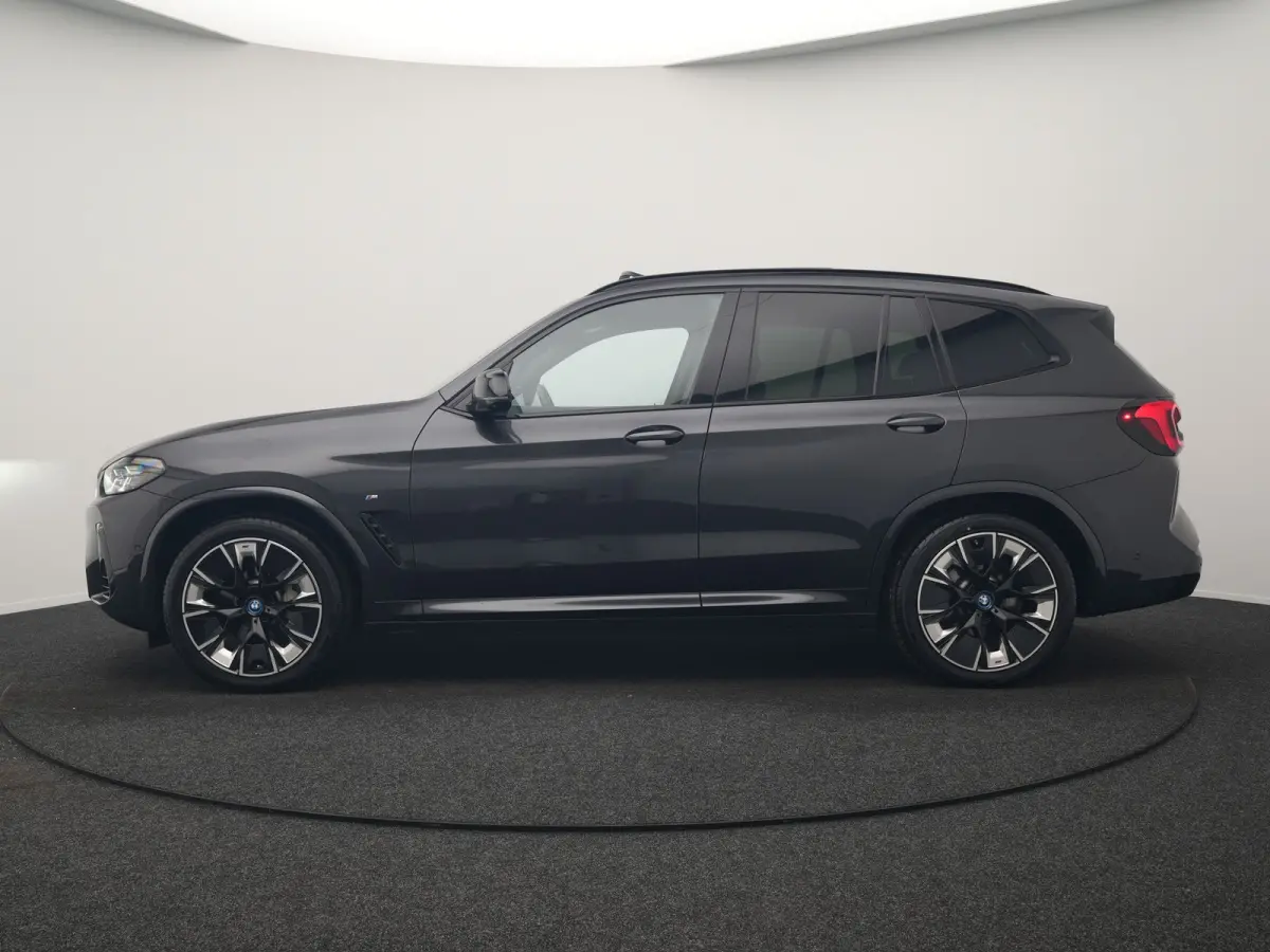 M Sport High Executive 80 kWh 286pk SOH 95.2% Dealer O.H. | Panodak | Adaptive Cruise | Head Up | 360 Camera | Harman / Kardon | Lederen Sportstoelen Memory & Verwarmd | Keyless | Blis | Stu