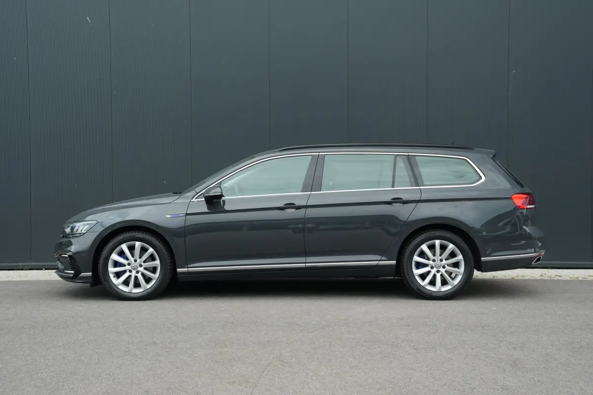 1.4 TSI PHEV GTE Business | Parkeersensoren V+A | Winter Pakket | Camera | Navi |