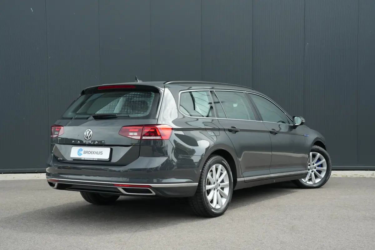 1.4 TSI PHEV GTE Business | Parkeersensoren V+A | Winter Pakket | Camera | Navi |