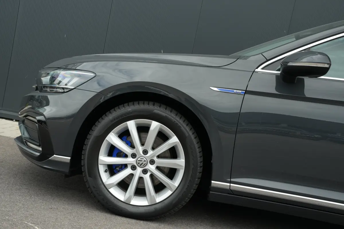 1.4 TSI PHEV GTE Business | Parkeersensoren V+A | Winter Pakket | Camera | Navi |