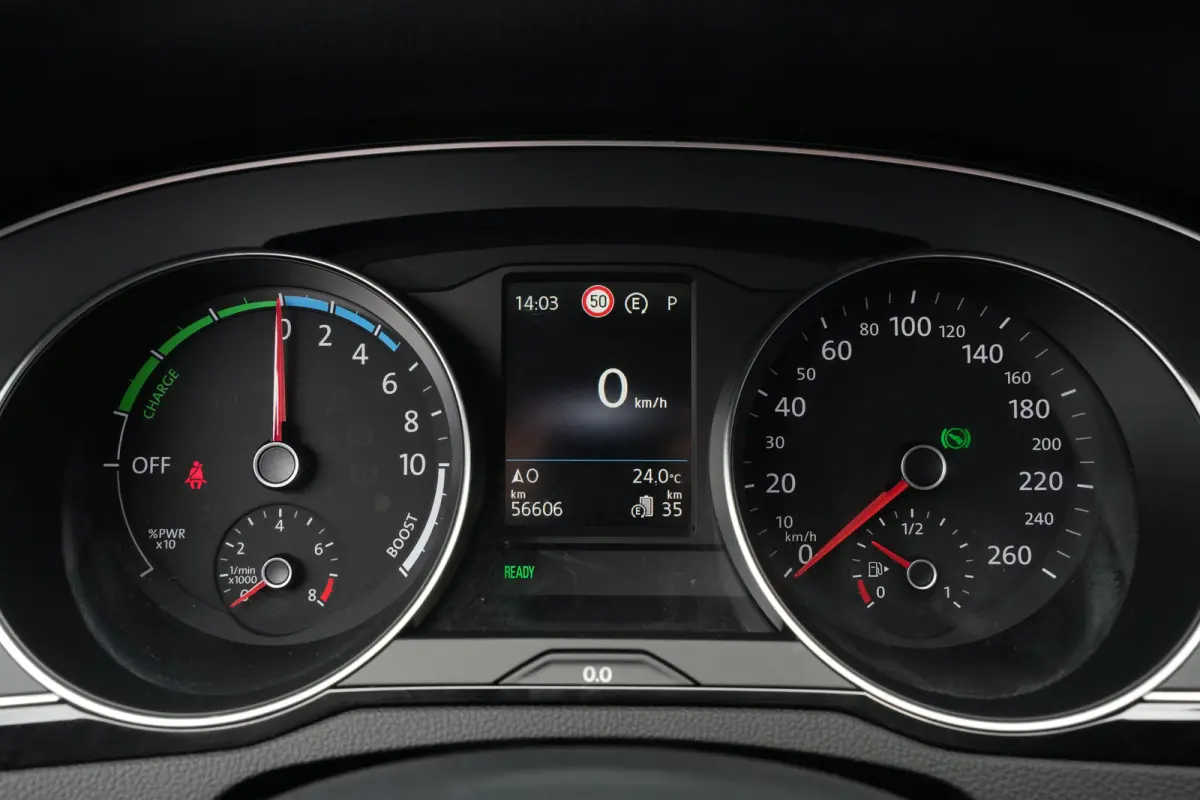 1.4 TSI PHEV GTE Business | Parkeersensoren V+A | Winter Pakket | Camera | Navi |