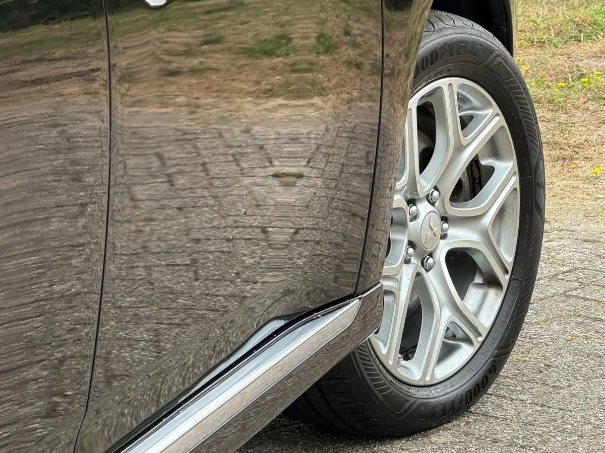 2.4 PHEV Intense Plus - Black Pearl - Schuif/kantel dak - Leder