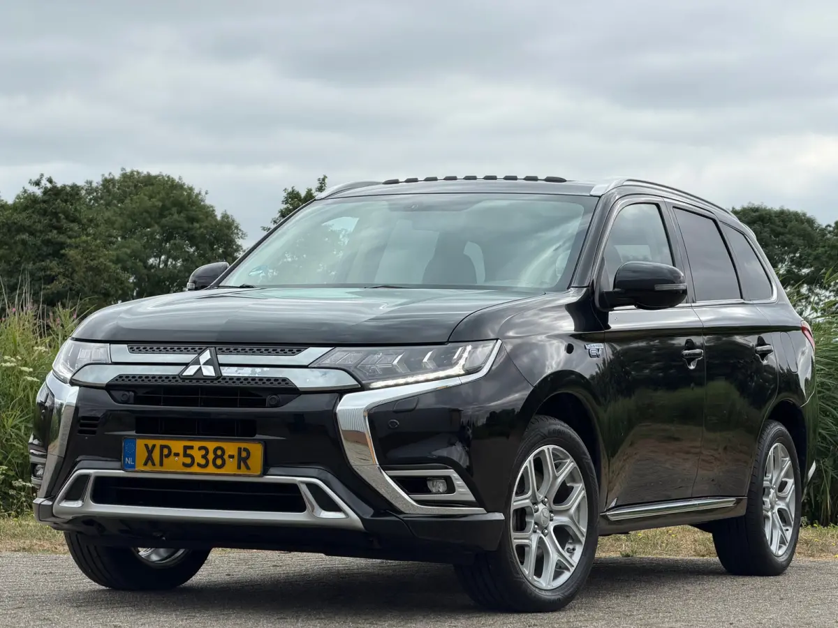 2.4 PHEV Intense Plus - Black Pearl - Schuif/kantel dak - Leder