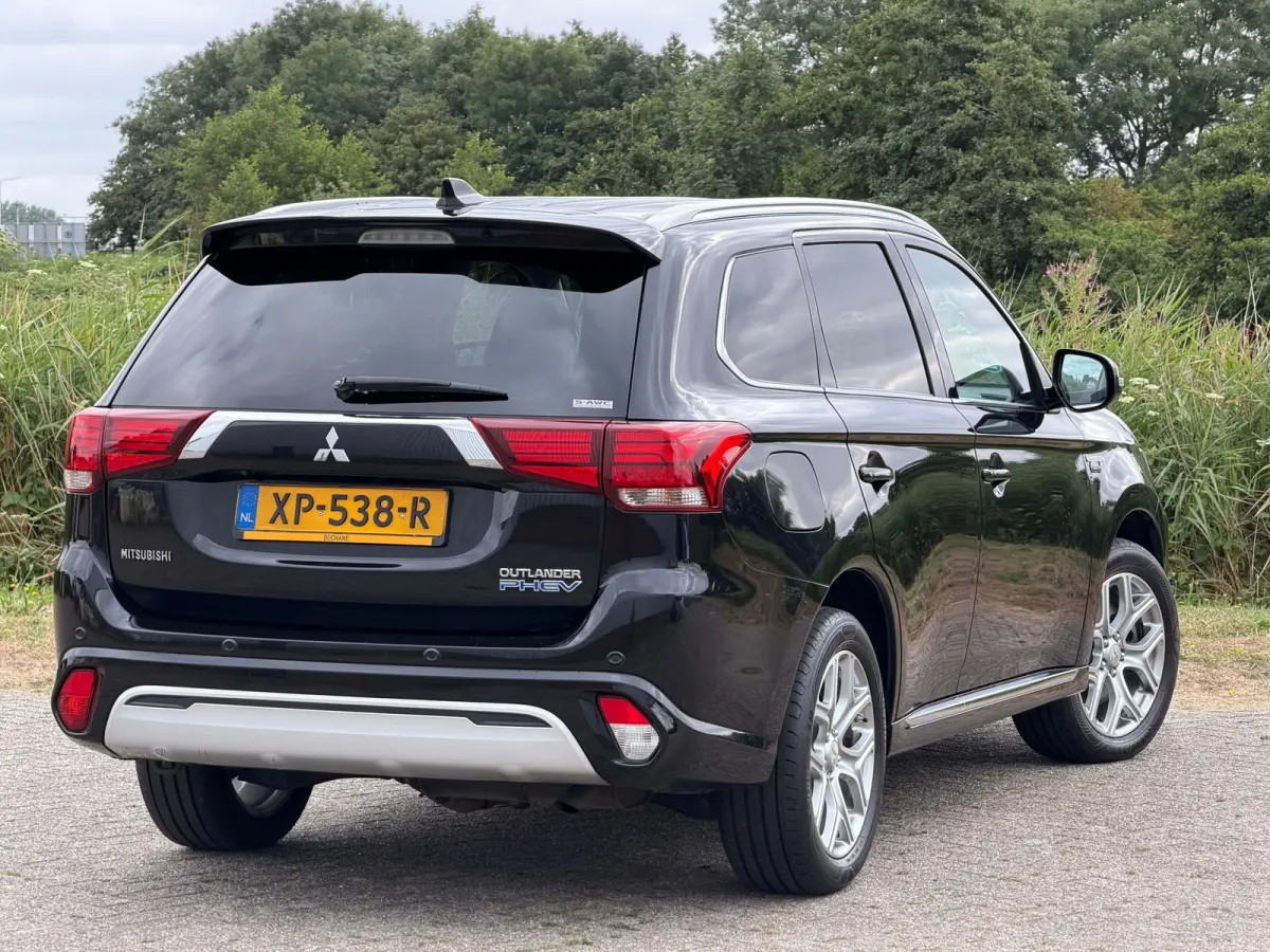 2.4 PHEV Intense Plus - Black Pearl - Schuif/kantel dak - Leder