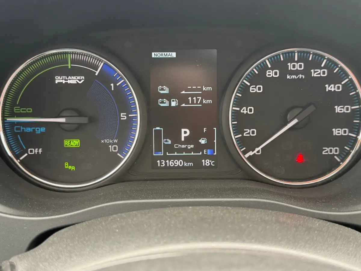 2.4 PHEV Intense Plus - Black Pearl - Schuif/kantel dak - Leder