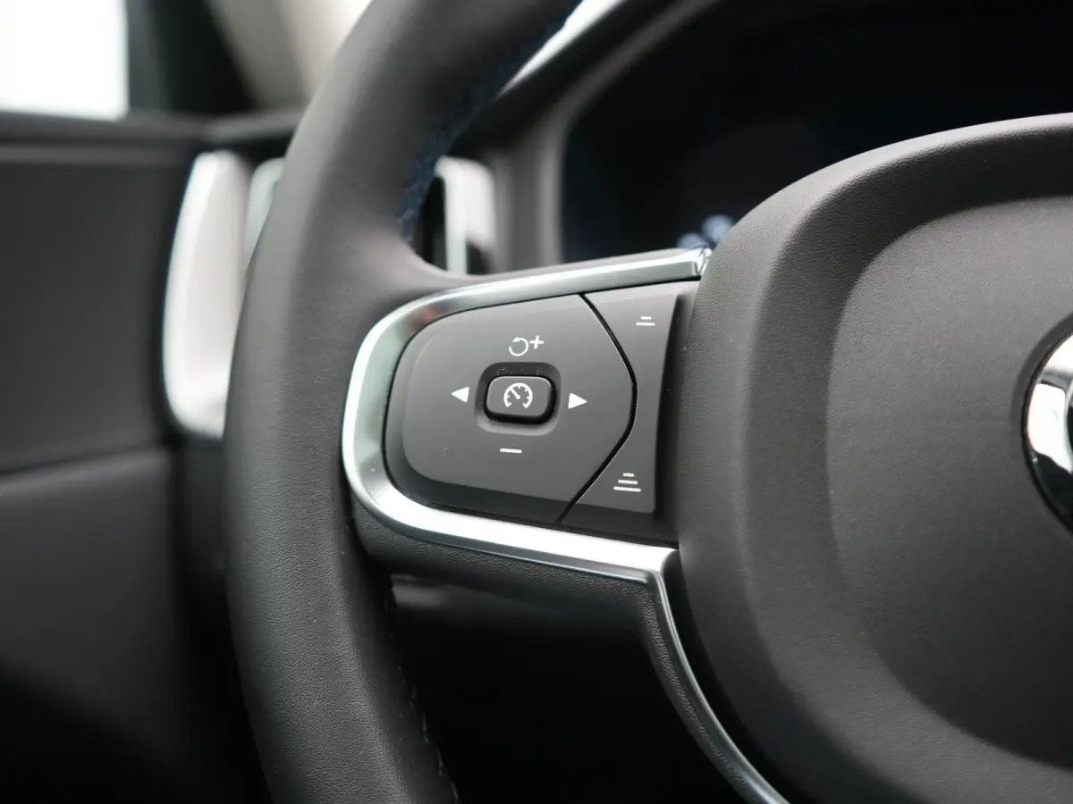 T6 AWD Inscription LONG RANGE PHEV 350pk Dealer O.H. | Panodak | Camera | Sportstoelen & Stuur Verwarmd | Google Assistent | Keyless | Apple Carplay | Virtual | Cruise Control | DAB | Plug I