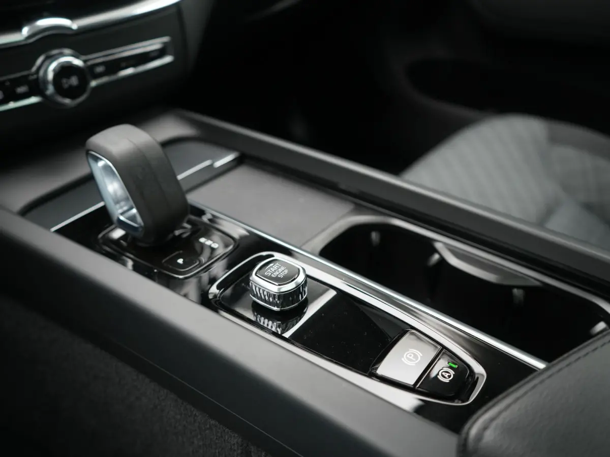 T6 AWD Inscription LONG RANGE PHEV 350pk Dealer O.H. | Panodak | Camera | Sportstoelen & Stuur Verwarmd | Google Assistent | Keyless | Apple Carplay | Virtual | Cruise Control | DAB | Plug I