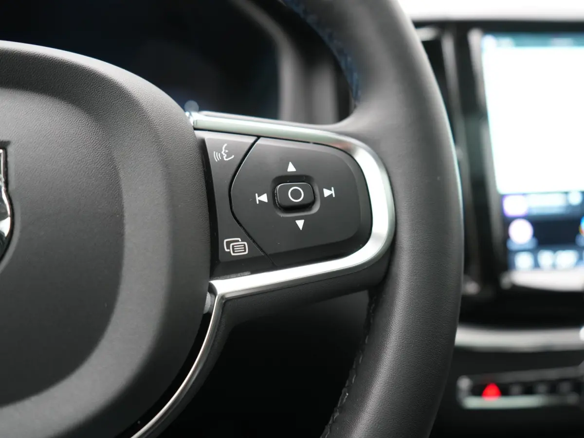 T6 AWD Inscription LONG RANGE PHEV 350pk Dealer O.H. | Panodak | Camera | Sportstoelen & Stuur Verwarmd | Google Assistent | Keyless | Apple Carplay | Virtual | Cruise Control | DAB | Plug I