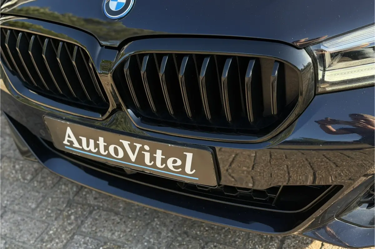 530e xDrive M-Sport | Panodak | Trekhaak | Comfort Leder | Comfort Access | Memory