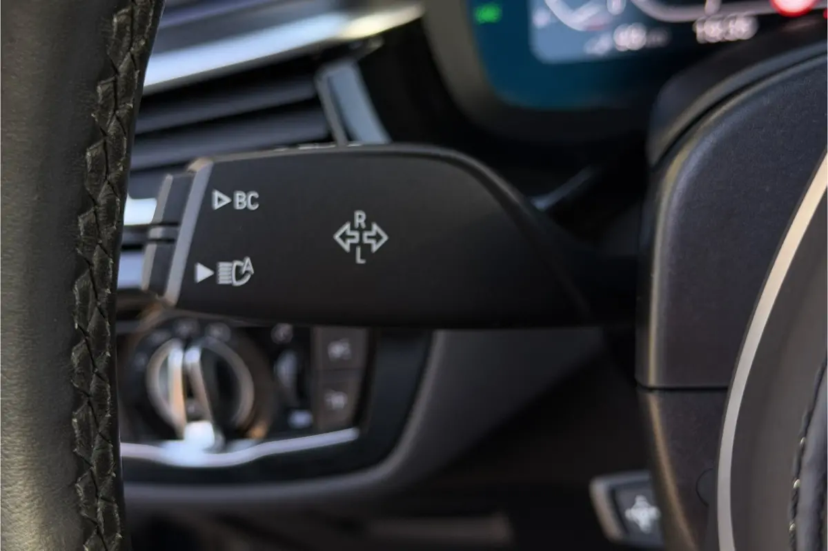 530e xDrive M-Sport | Panodak | Trekhaak | Comfort Leder | Comfort Access | Memory
