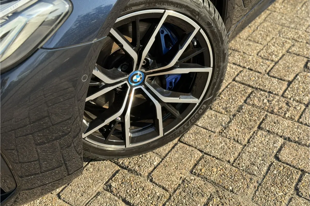 530e xDrive M-Sport | Panodak | Trekhaak | Comfort Leder | Comfort Access | Memory