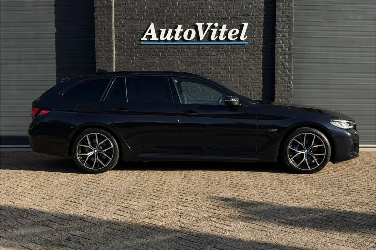 530e xDrive M-Sport | Panodak | Trekhaak | Comfort Leder | Comfort Access | Memory