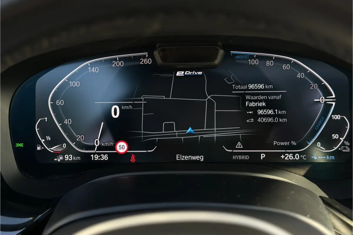 530e xDrive M-Sport | Panodak | Trekhaak | Comfort Leder | Comfort Access | Memory