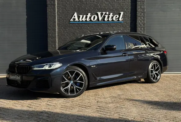 530e xDrive M-Sport | Panodak | Trekhaak | Comfort Leder | Comfort Access | Memory