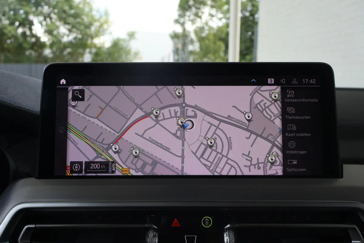 Executive 80 kWh | SOH 100% | Harman Kardon | Panoramadak | M Sport | elektrisch verstelbare stoel(en) met geheugen