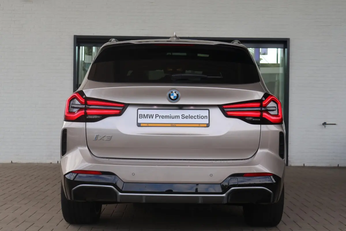 Executive 80 kWh | Harman Kardon | Panoramadak | M Sport | elektrisch verstelbare stoel(en) met geheugen