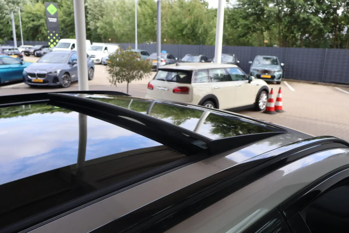 Executive 80 kWh | SOH 100% | Harman Kardon | Panoramadak | M Sport | elektrisch verstelbare stoel(en) met geheugen