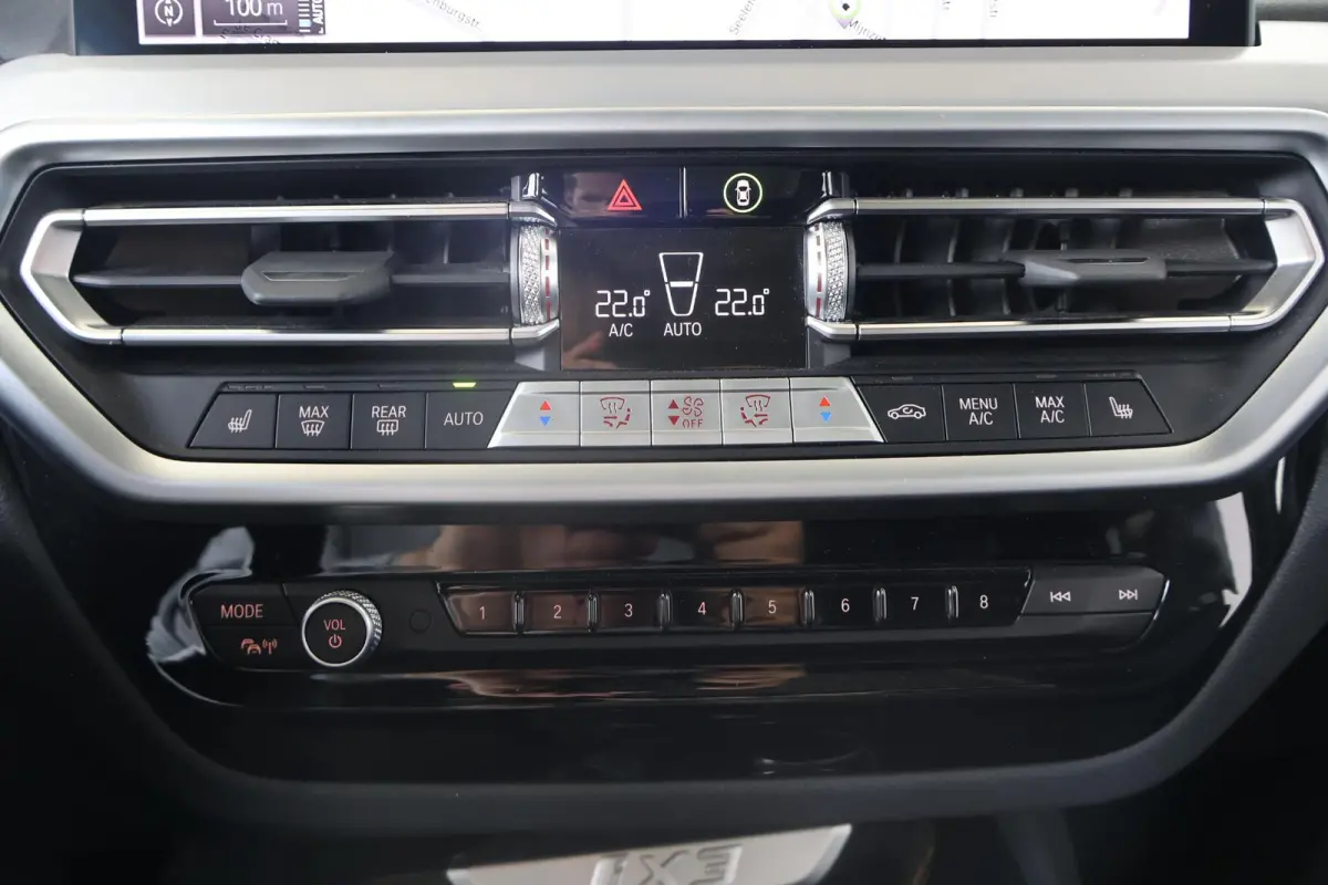 Executive 80 kWh | SOH 100% | Harman Kardon | Panoramadak | M Sport | elektrisch verstelbare stoel(en) met geheugen