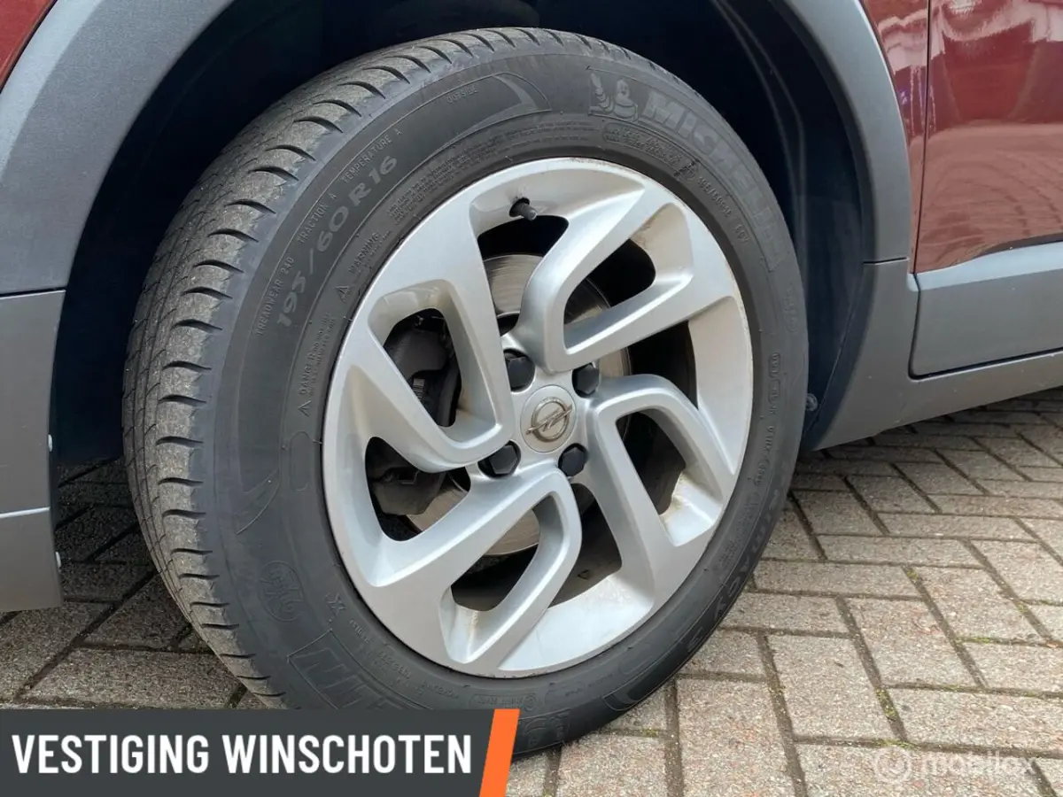 1.2 Turbo Edition | LM Velgen | Navigatie | Airco | Trekhaak | Cruise control | Ndl auto |