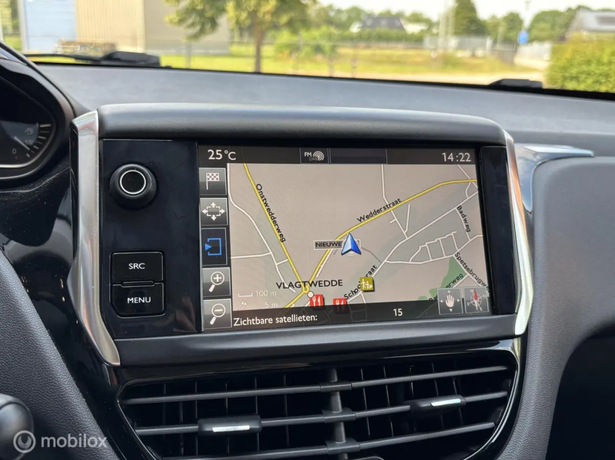 1.2 PureTech Active Automaat met maar 40.657km | PDC Achter | Navigatie | Cruise | Bluetoo