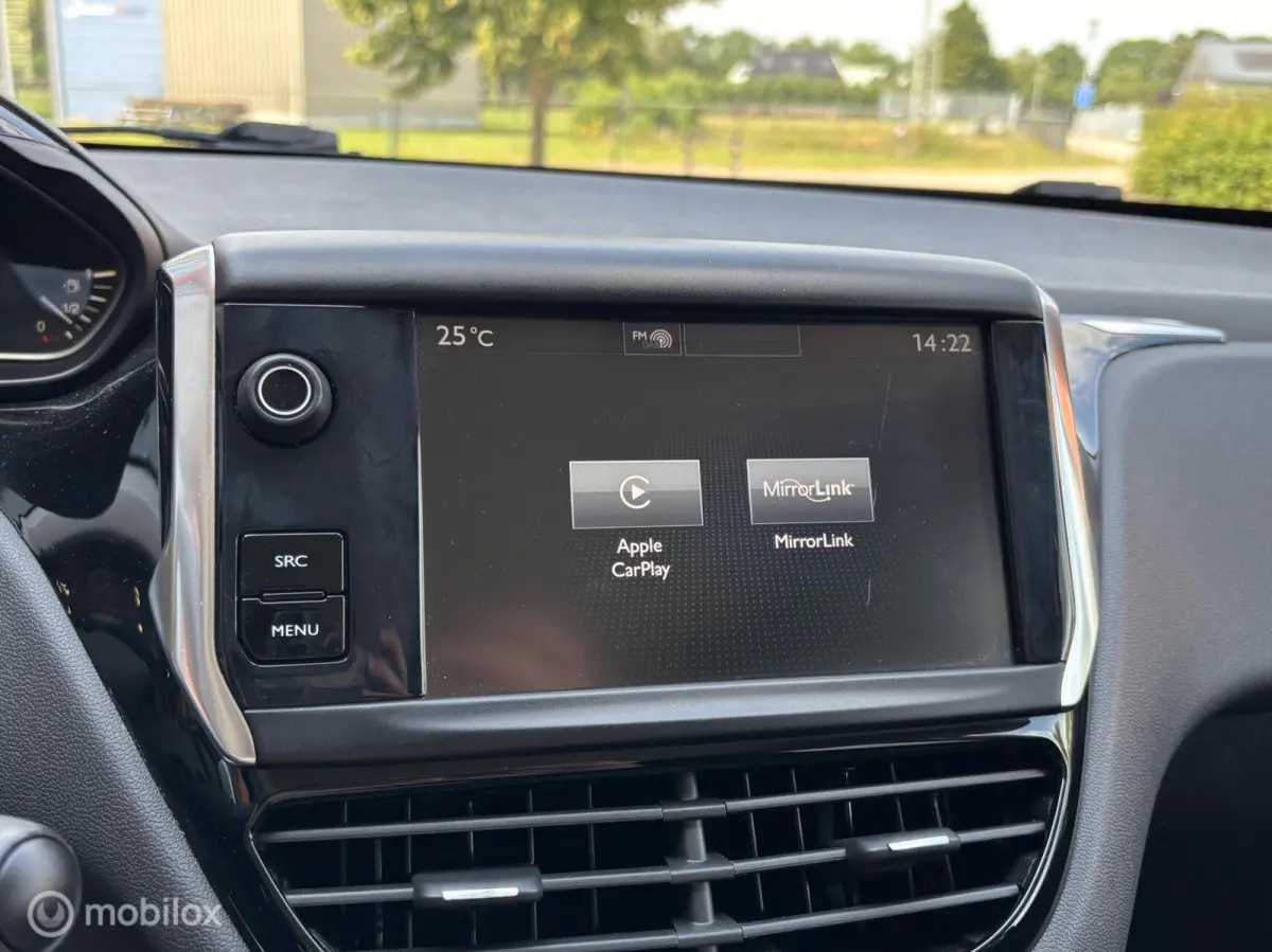 1.2 PureTech Active Automaat met maar 40.657km | PDC Achter | Navigatie | Cruise | Bluetoo