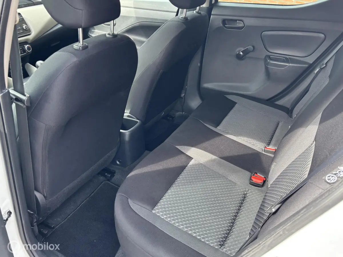0.9 IG-T Visia+ als nieuw | Airco | Bluetooth | Privacy Glas | Elekt. Ramen | RIJKLAARPRIJ