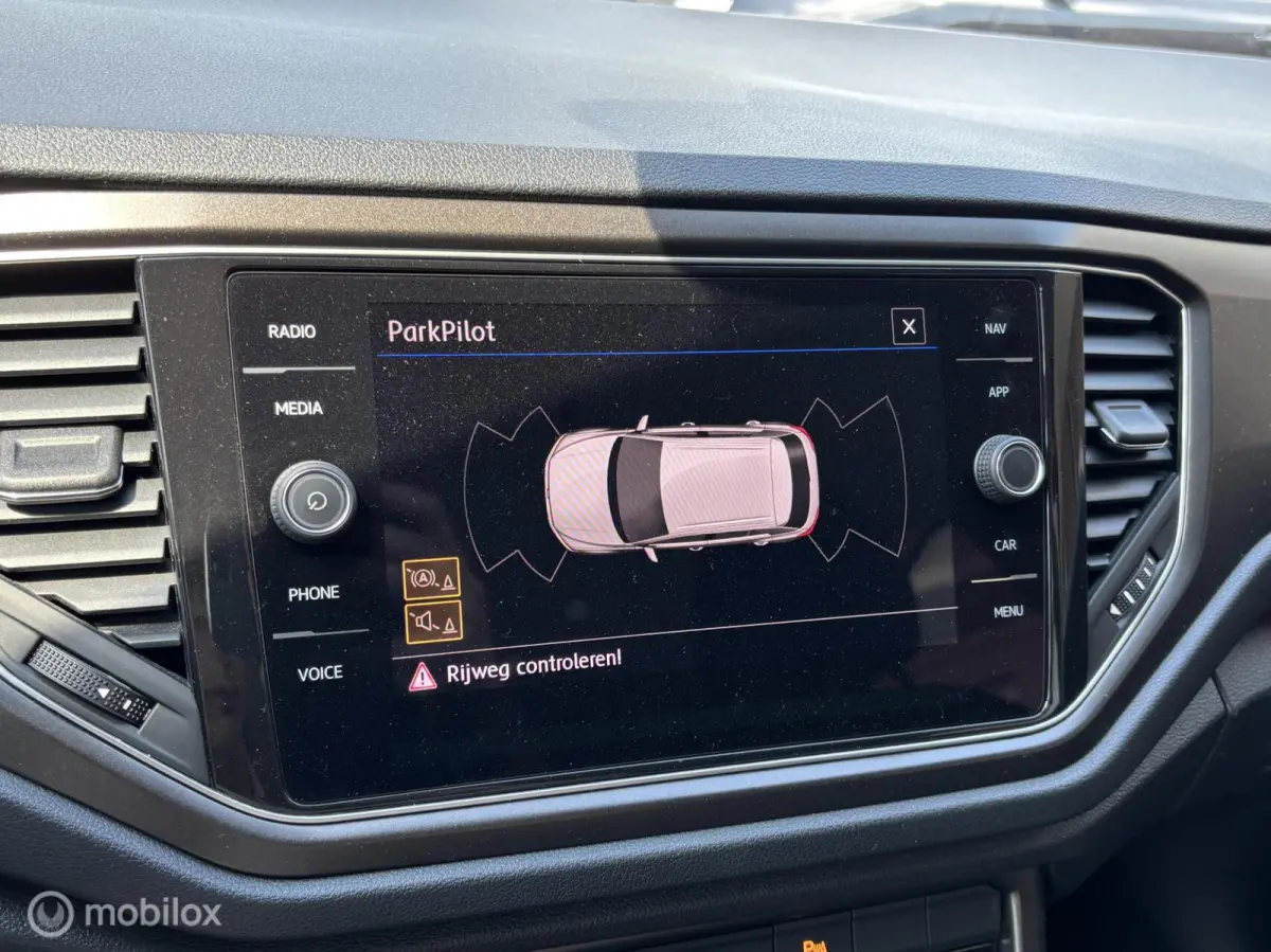 1.0 TSI Style slechts 77.628km Nieuwstaat | PDC V+A | Navi | ACC | Apple Carplay/Android A