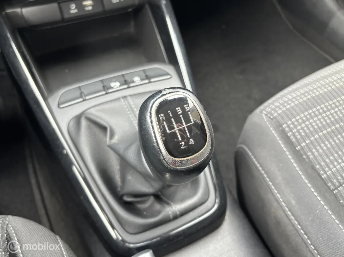 1.0 T-GDi DynamicPlusLine | Camera | Keyless | Navi | Cruise | Clima | Apple Carplay/Andro