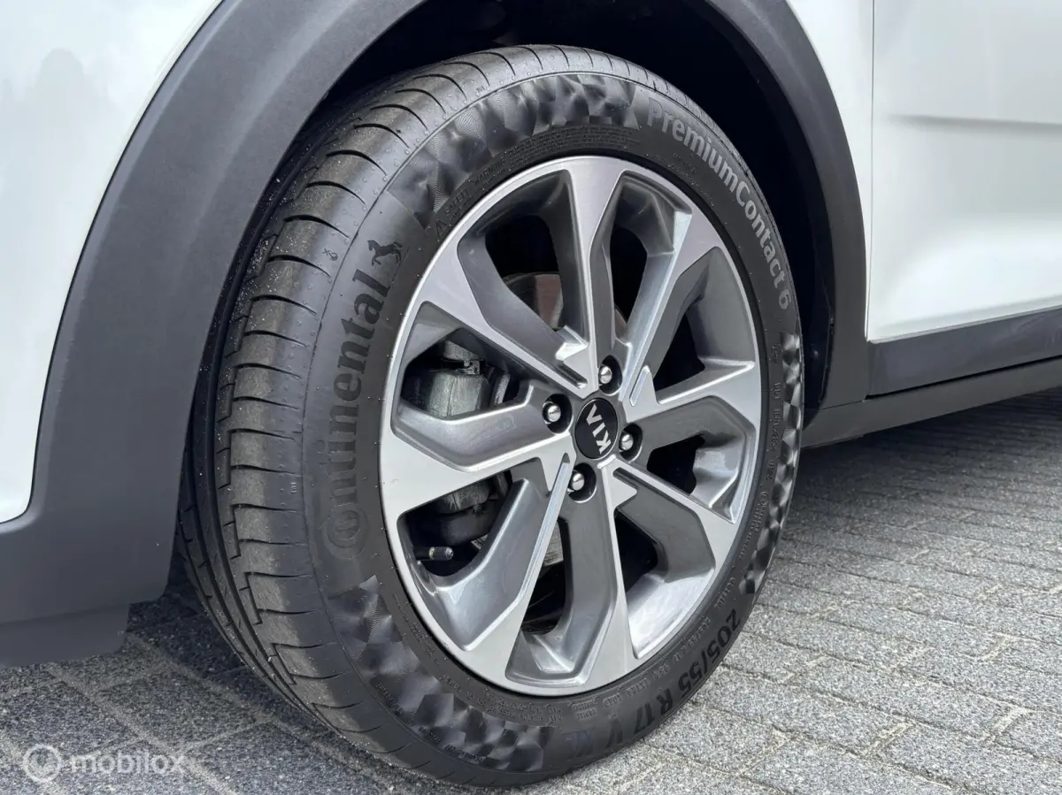 1.0 T-GDi DynamicPlusLine | Camera | Keyless | Navi | Cruise | Clima | Apple Carplay/Andro