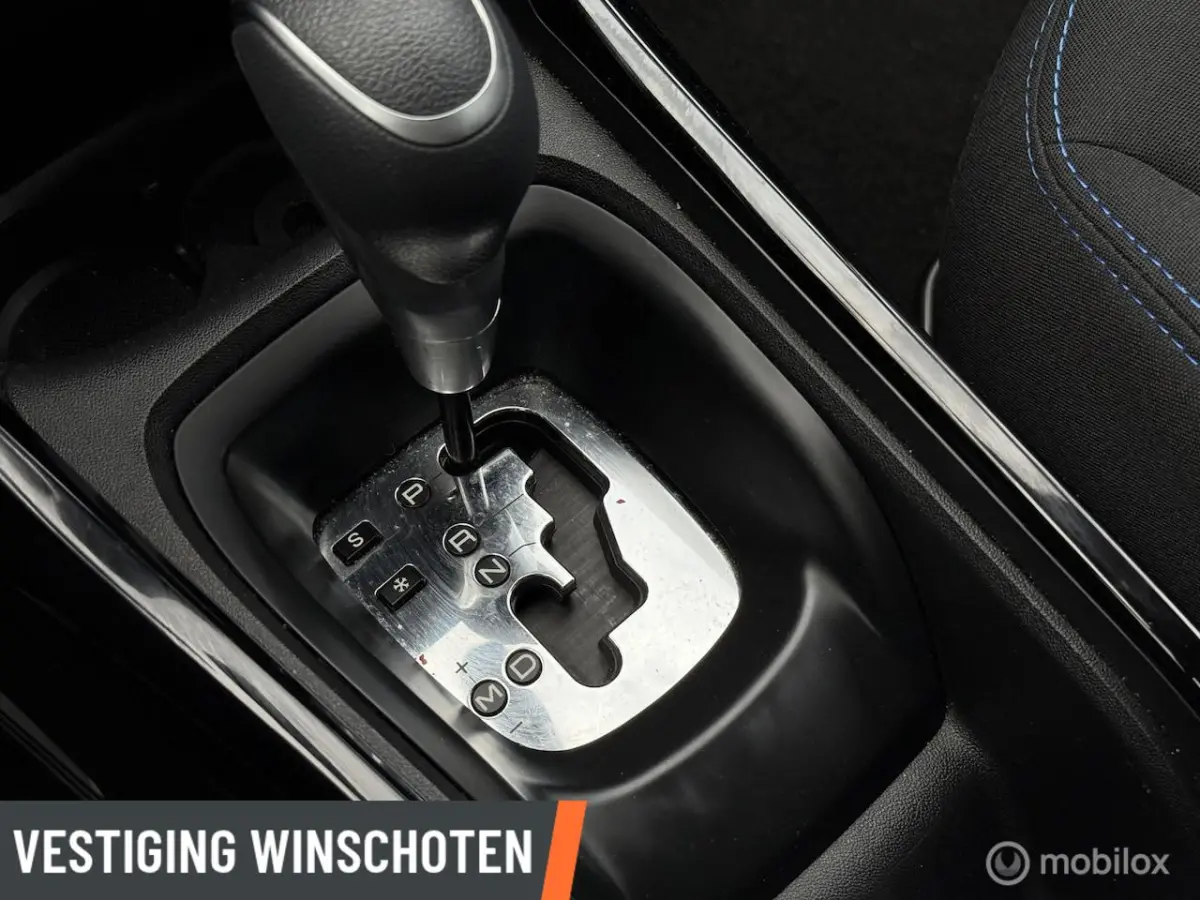 1.2 PureTech Signature Vol Automaat | Airco | PDC Achter | Navi | Bluetooth | Privacy Glas