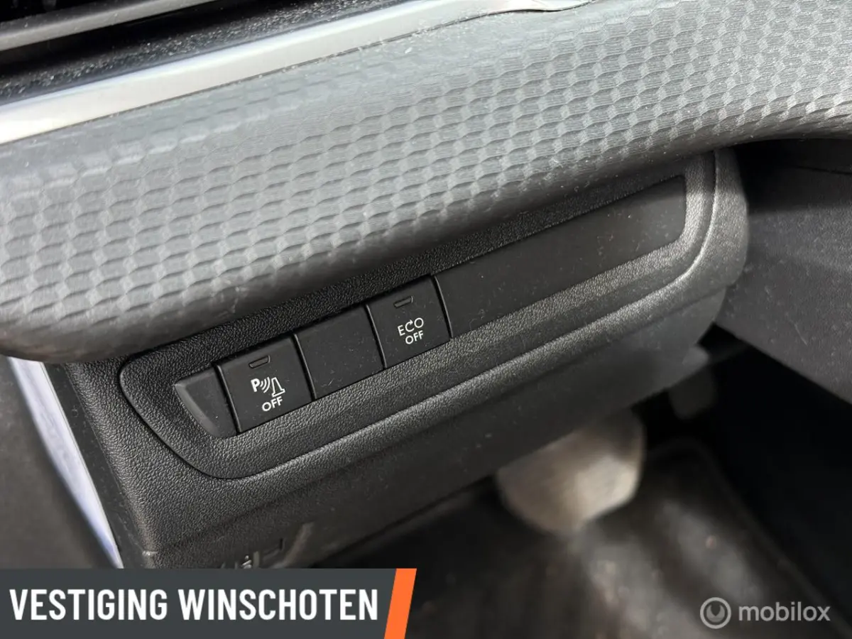 1.2 PureTech Signature Vol Automaat | Airco | PDC Achter | Navi | Bluetooth | Privacy Glas